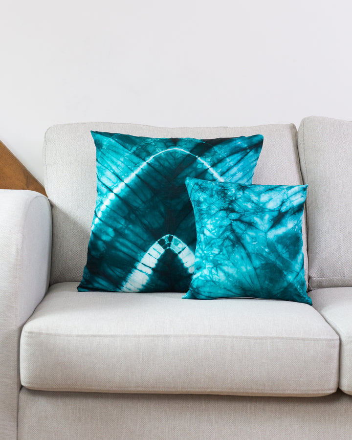 Turquoise Tie Dye Cushion | Pillows